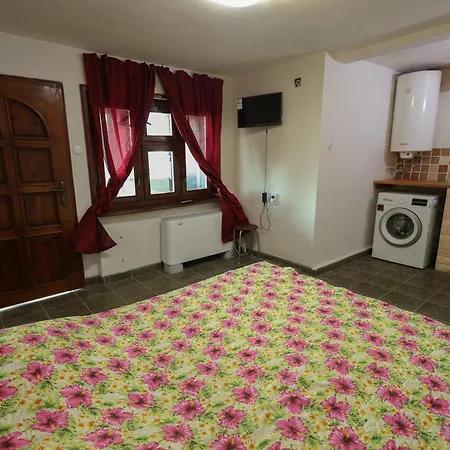 Koleshevi Hotel 2*